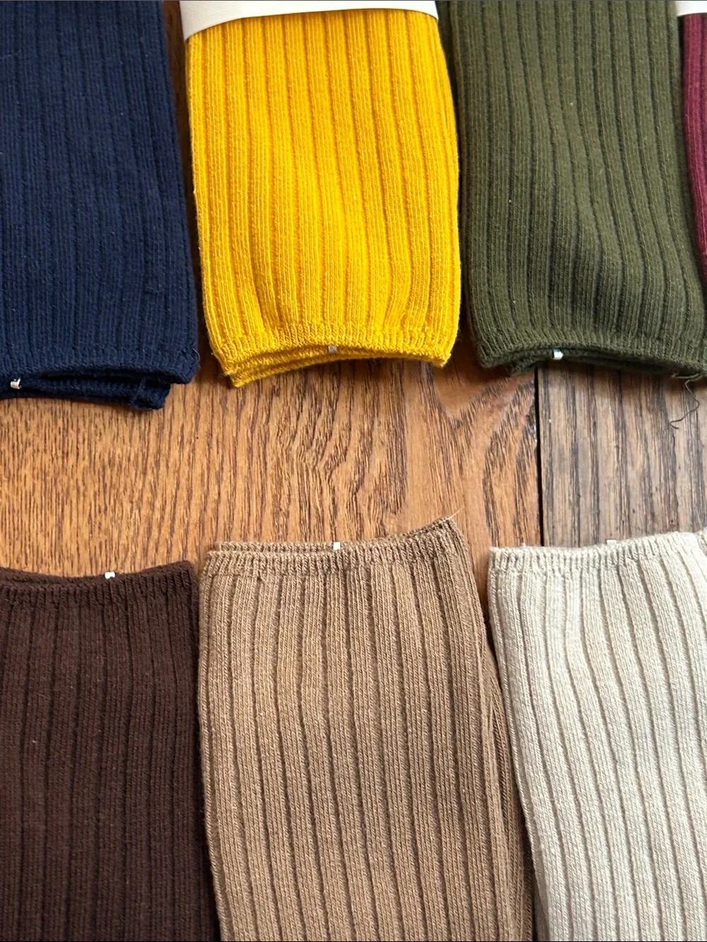 Lucky 🍀 7 Pairs of Women’s Socks 🧦 work or play chose your color! Back to 🏫
